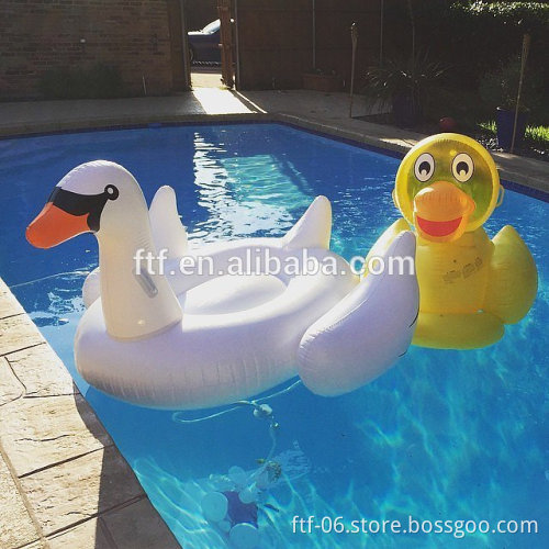 Giant Inflatable Swan Pool Float